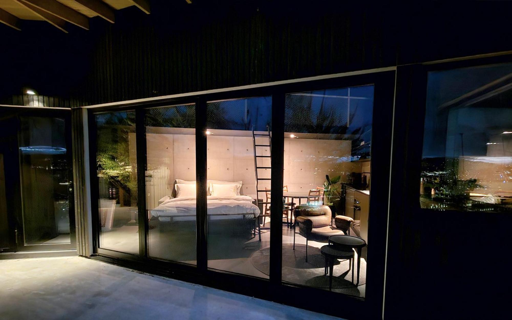 Edge - Hideaway With Breathtaking Views